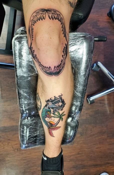 above knee cap tattoo|Unique and Creative Knee Cap Tattoo Ideas